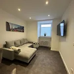 6-Living Apartment Houses
